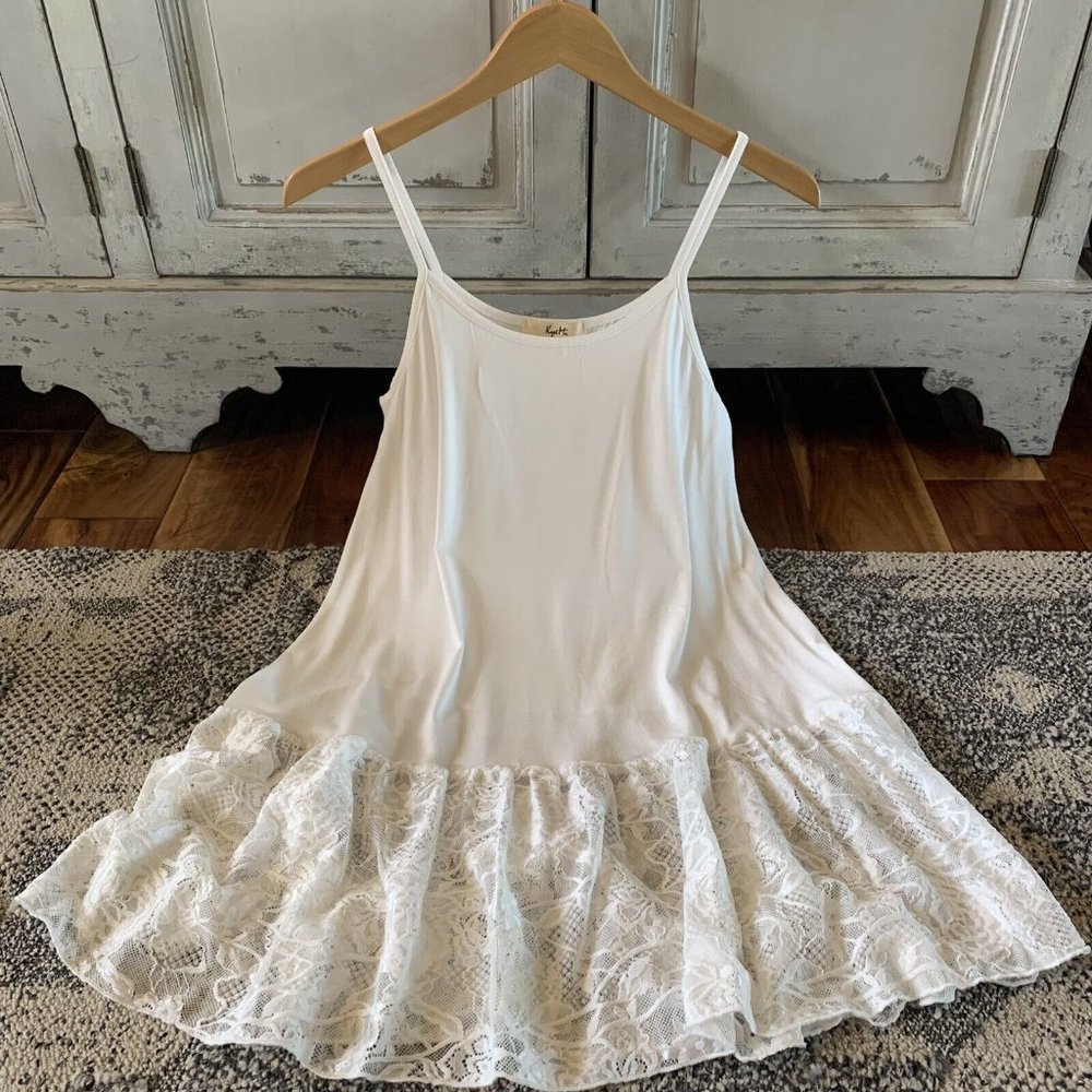 Layering Tank!  New Crochet Lace Hem Tank Top Blouse